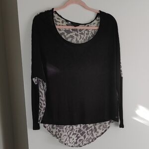 Guess Black and Gray Leopard Print Long Sleeve Top